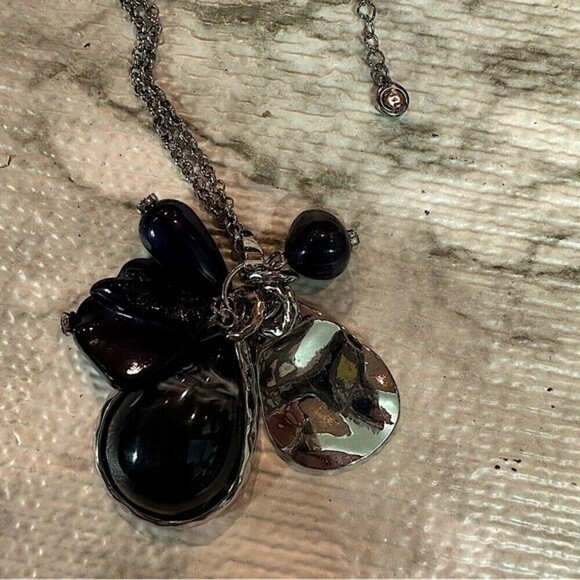 C Est.1946 Fashion Silver Tone‎ Cluster Charm Pendant Statement Necklace - Picture 2 of 10